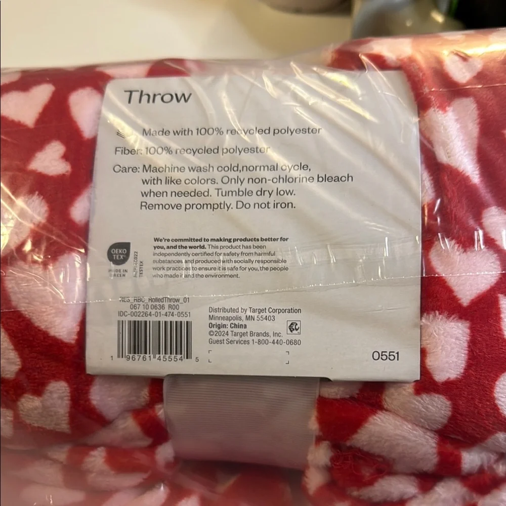 Room Essentials Heart Pattern Throw Blanket - Picture 2 of 2
